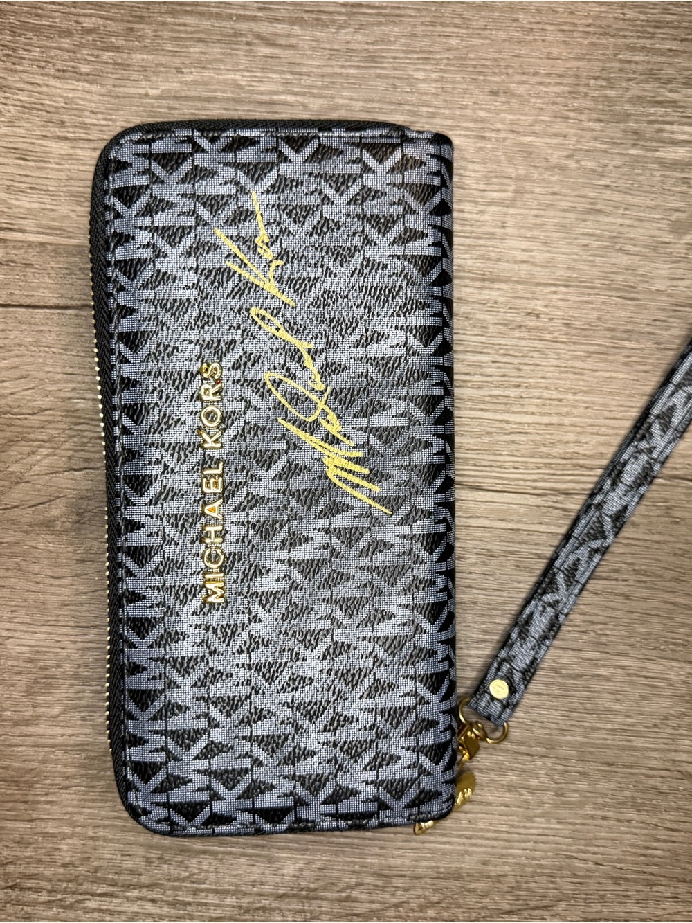 Michael Kors Gray Signature Zip Wristlet with Gold Script